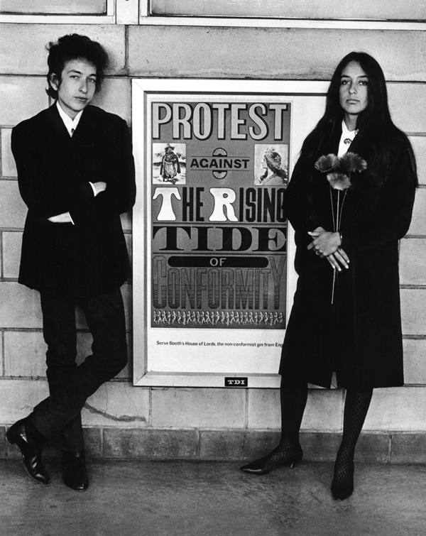 Bob Dylan & Joan Baez © Daniel Kramer